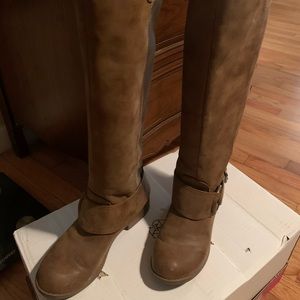 Women’s boots